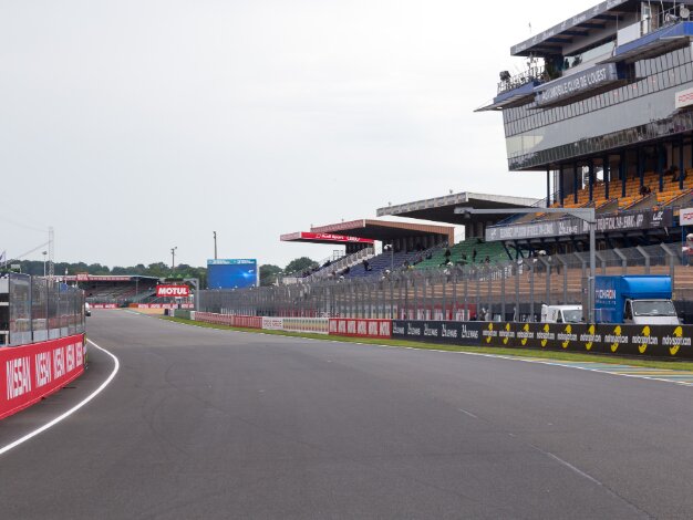 2016 Has it really been a year since the last one?! Big Coq Racing are back for a third time, and Porsche take a surprising...